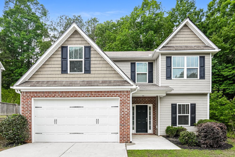 4-Bed Rental on 466 Fieldcrest Drive photo 1