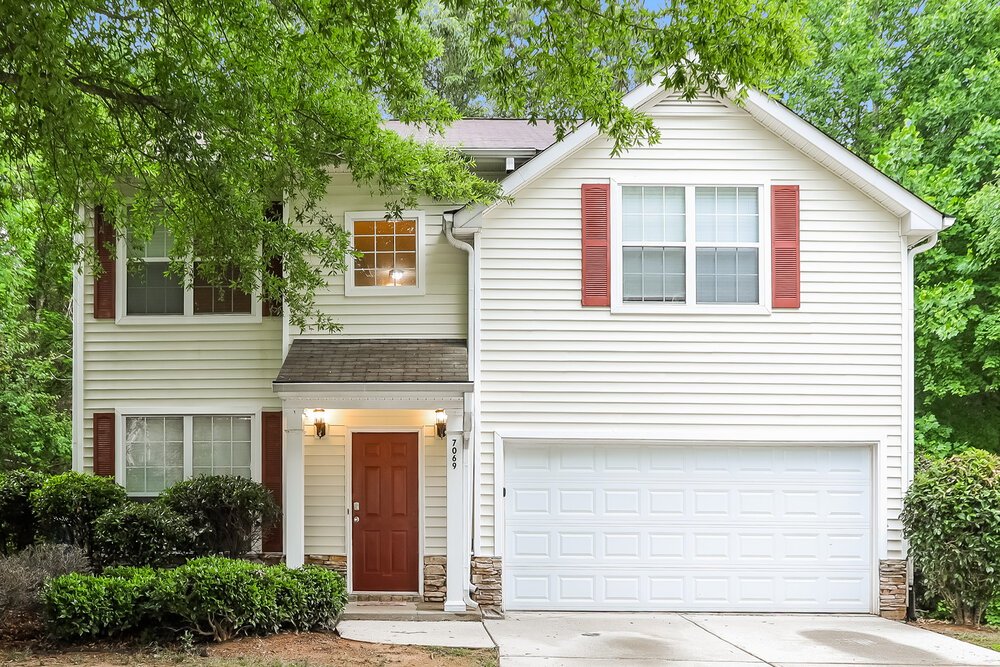 3-Bed Rental on 7069 Silver Bend photo 1