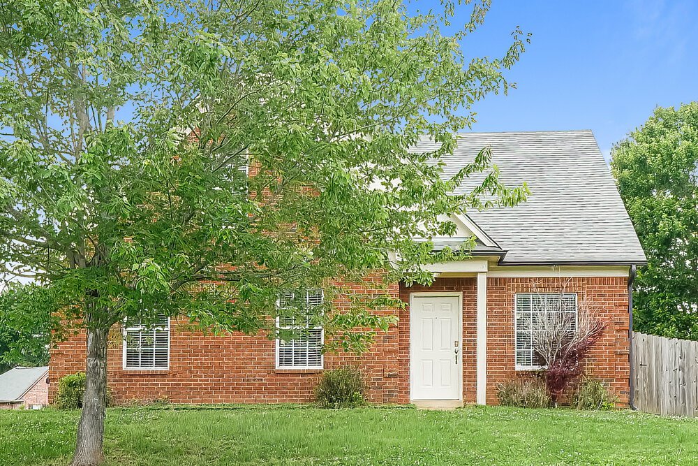 4-Bed Rental on 145 Penny Ln photo 1