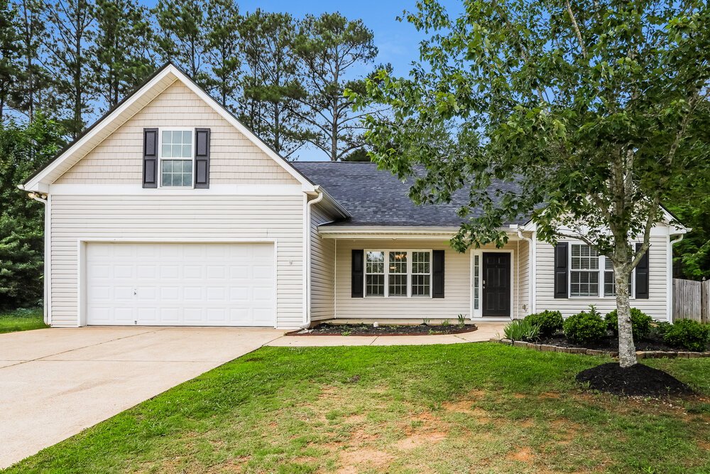 3-Bed Rental on 225 Comet Ct photo 1