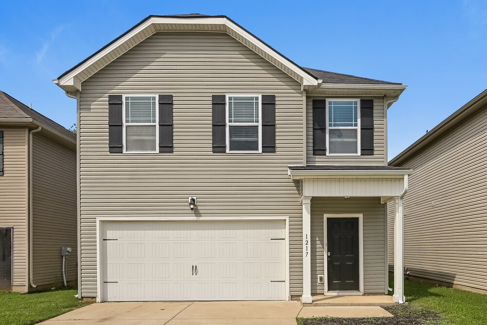 4-Bed Rental on 1217 Catawba Way photo 1