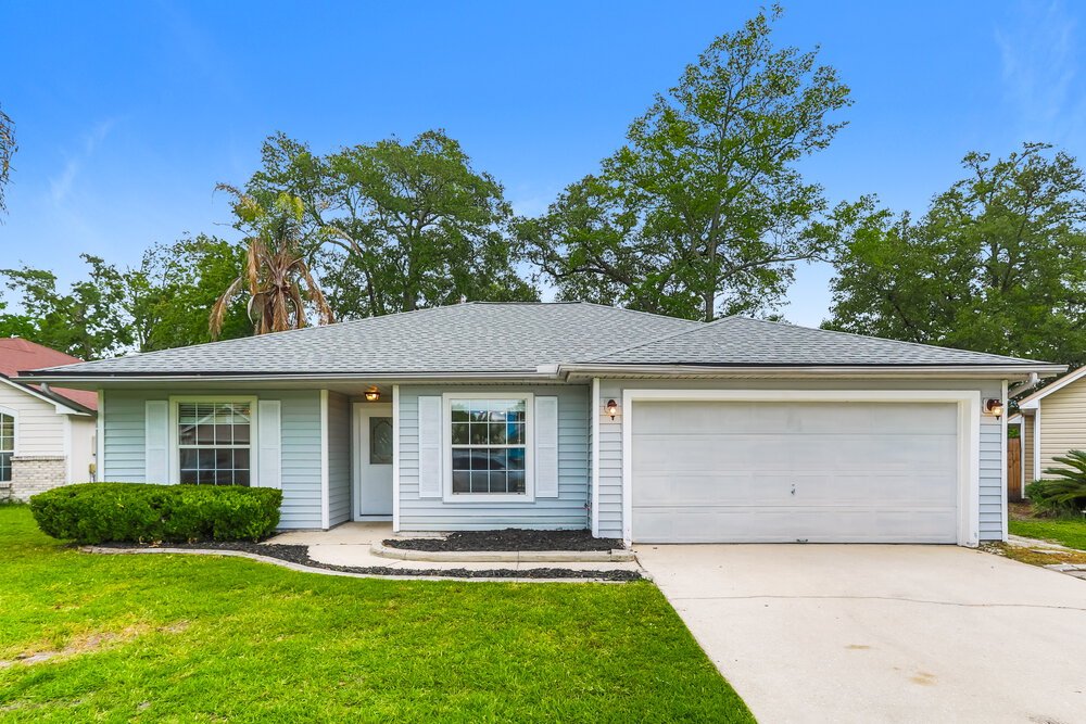 3-Bed Rental on 7835 Longhorn Cir photo 1
