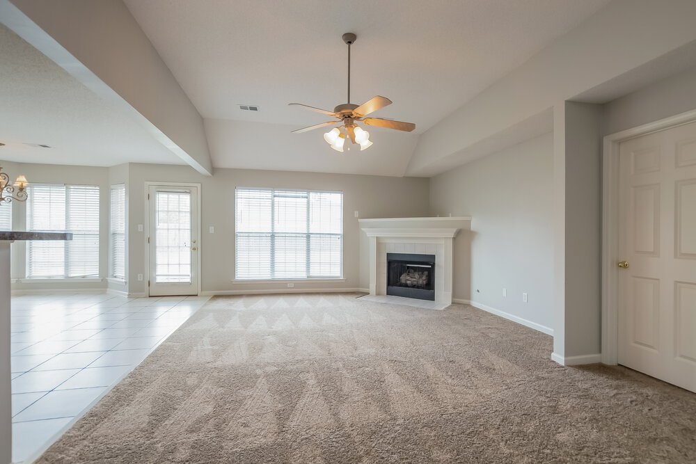 4-Bed Rental on 5451 Evening Mist photo 2