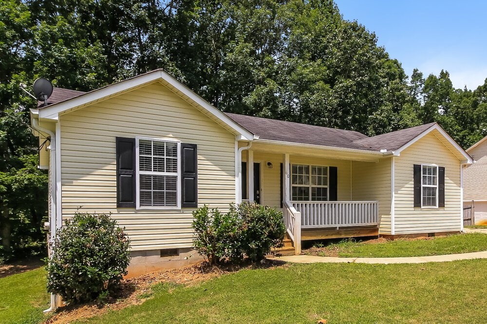 3-Bed Rental on 60 Hunters Ridge photo 3