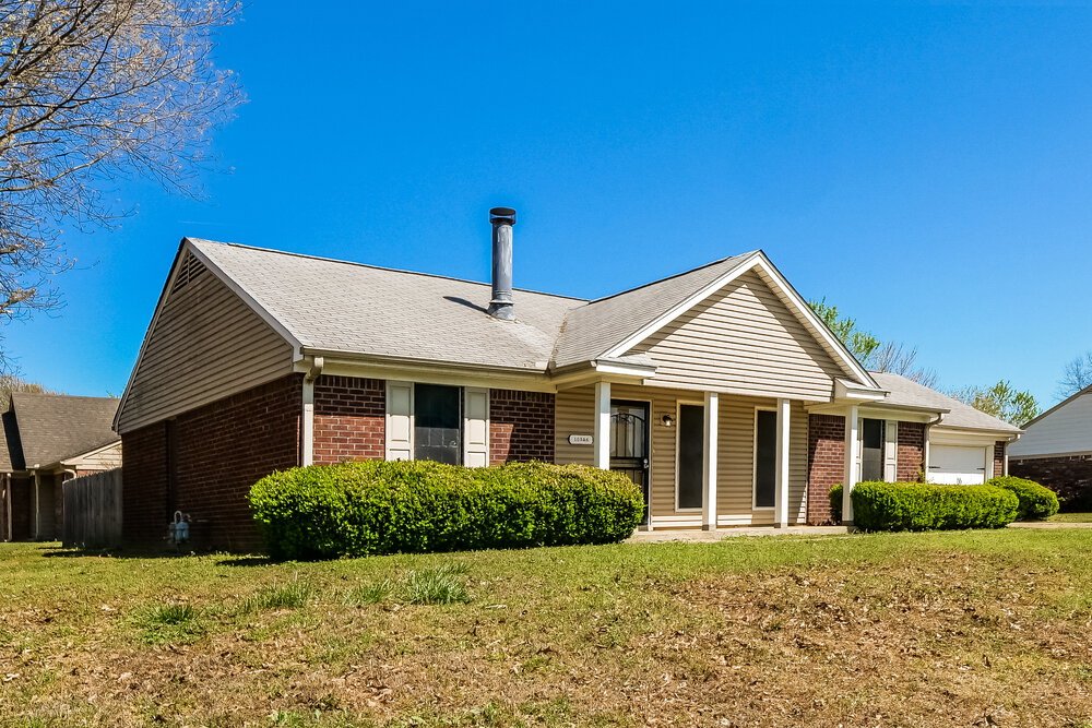 3-Bed Rental on 10326 Curtis Drive photo 3