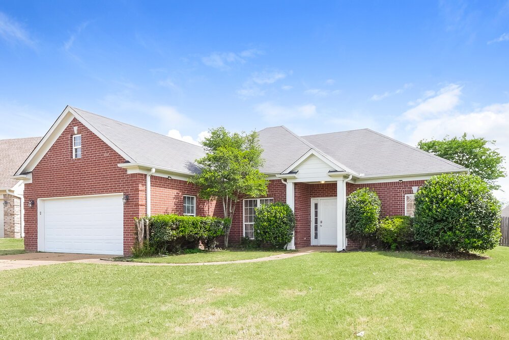 3-Bed Rental on 8426 Linda Shore photo 3