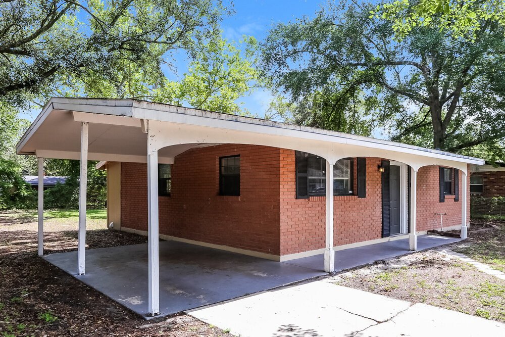 3-Bed Rental on 7233 Eudine Dr photo 3