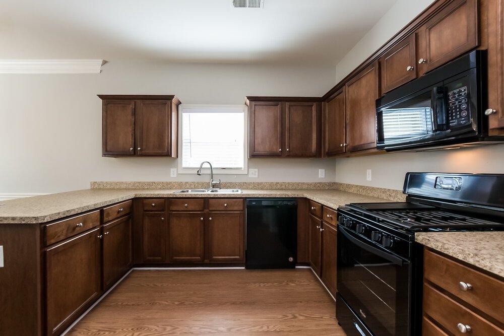 3-Bed Rental on 98 Mercer Lane photo 3