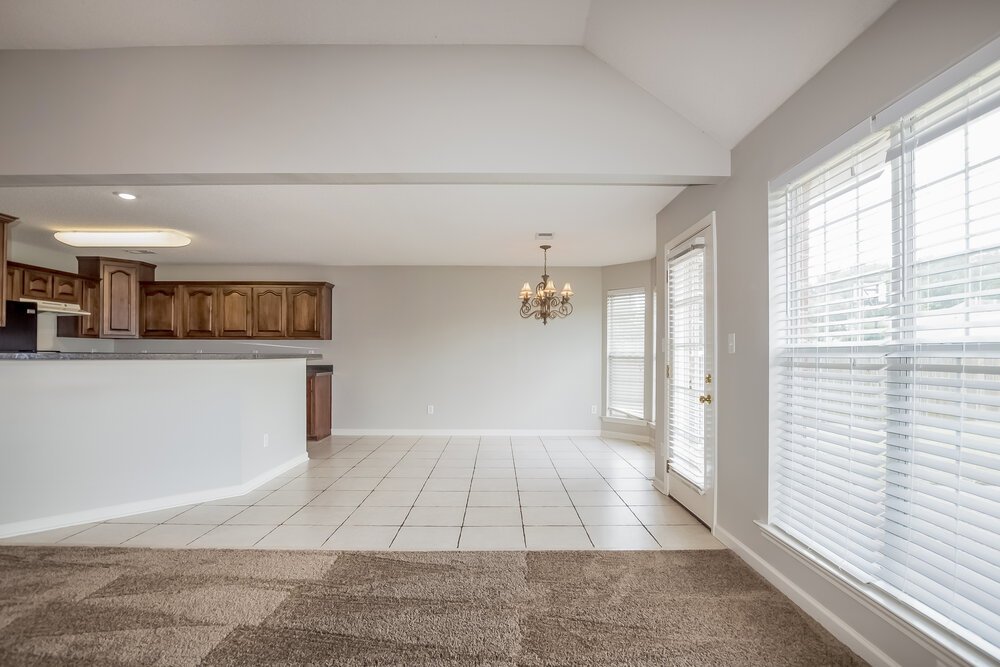 4-Bed Rental on 5451 Evening Mist photo 3