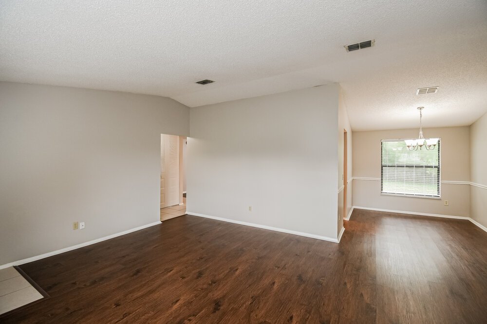 3-Bed Rental on 2921 Andy Ct photo 3