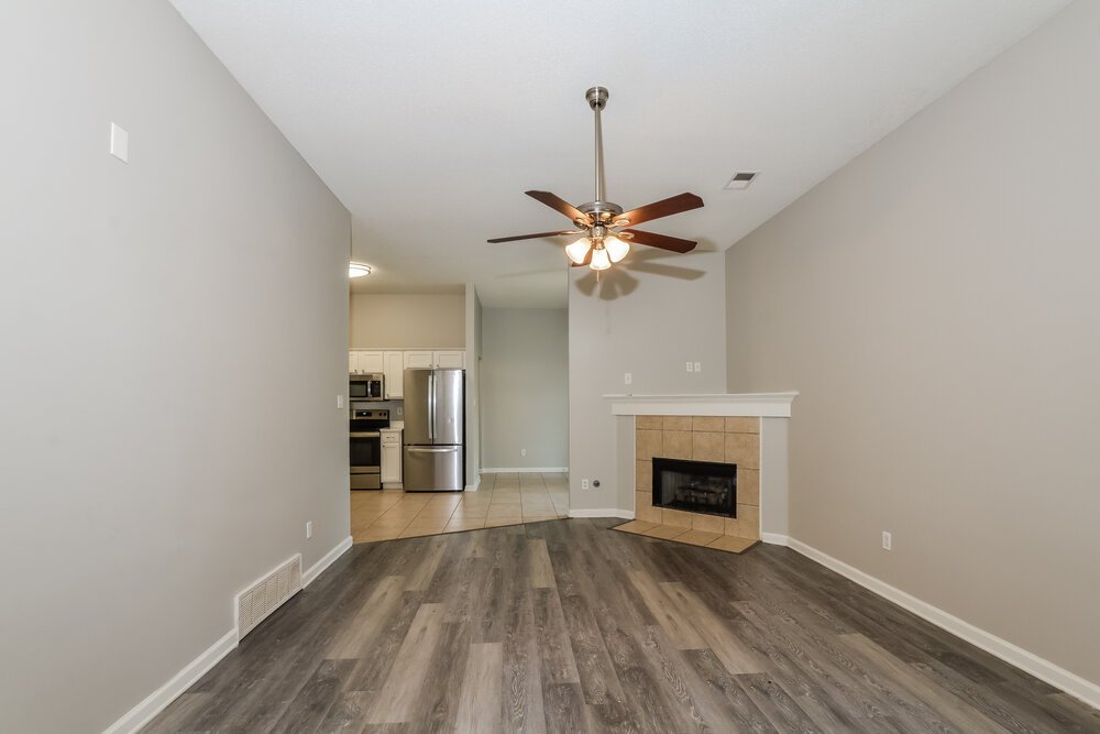 3-Bed Rental on 8280 Dexter Ridge photo 3