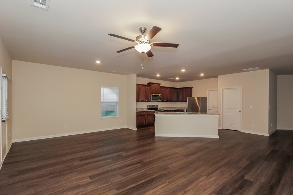 3-Bed Rental on 108 Innis Brook photo 3