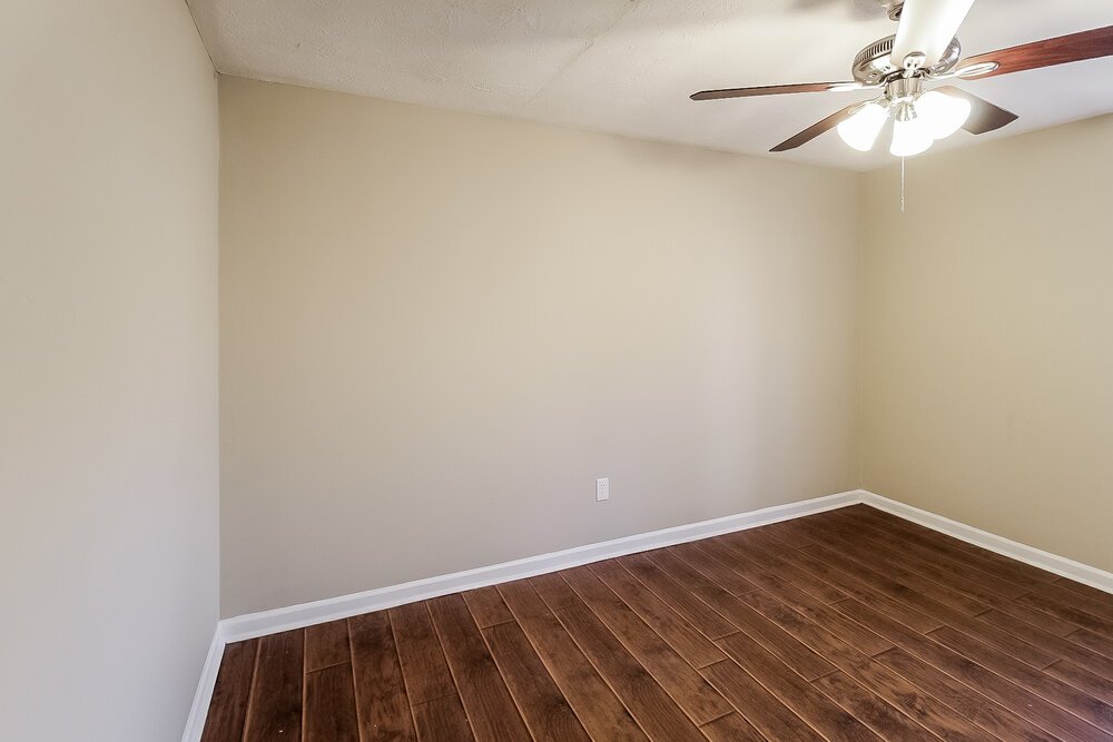 3-Bed Rental on 119 Richard Way photo 3