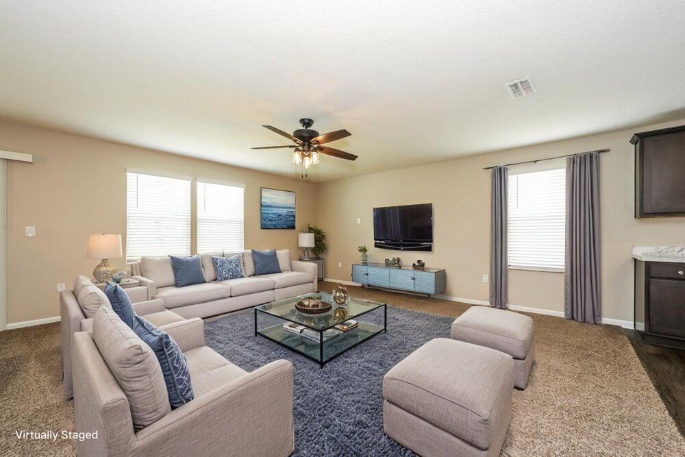 4-Bed Rental on 3586 Derby Forest photo 3