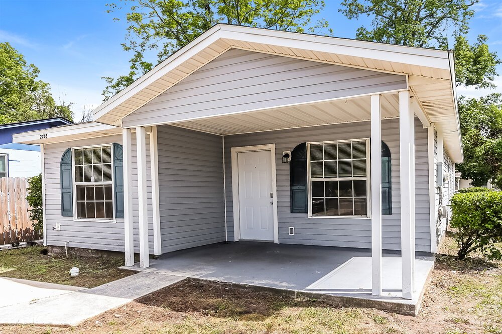 3-Bed Rental on 2268 W 44th photo 3