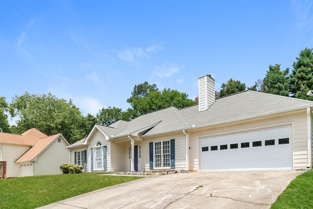3-Bed Rental on 3935 Willowmeade Drive photo 3