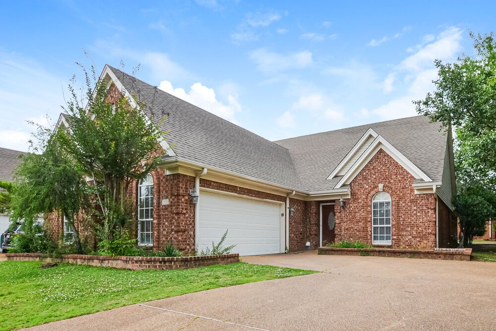 4-Bed Rental on 2722 Nelle Ln photo 3