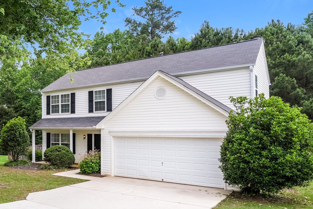 3-Bed Rental on 626 Stonecrest Drive photo 4