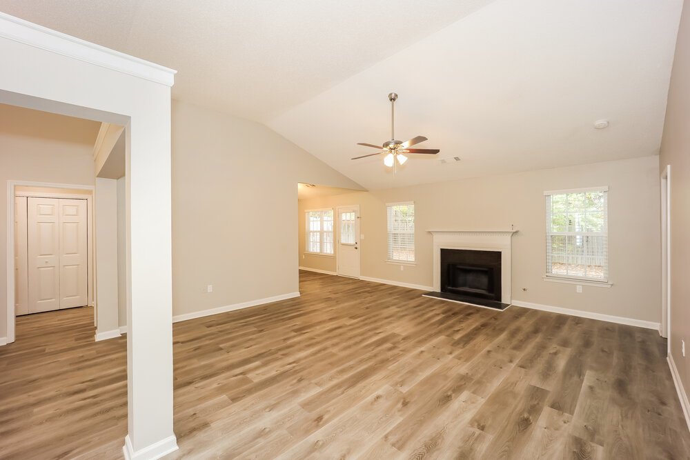 3-Bed Rental on 154 Fairhaven Trl photo 4