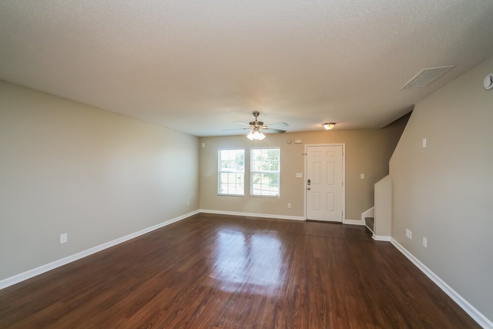 3-Bed Rental on 10108 Nolton Cir photo 4