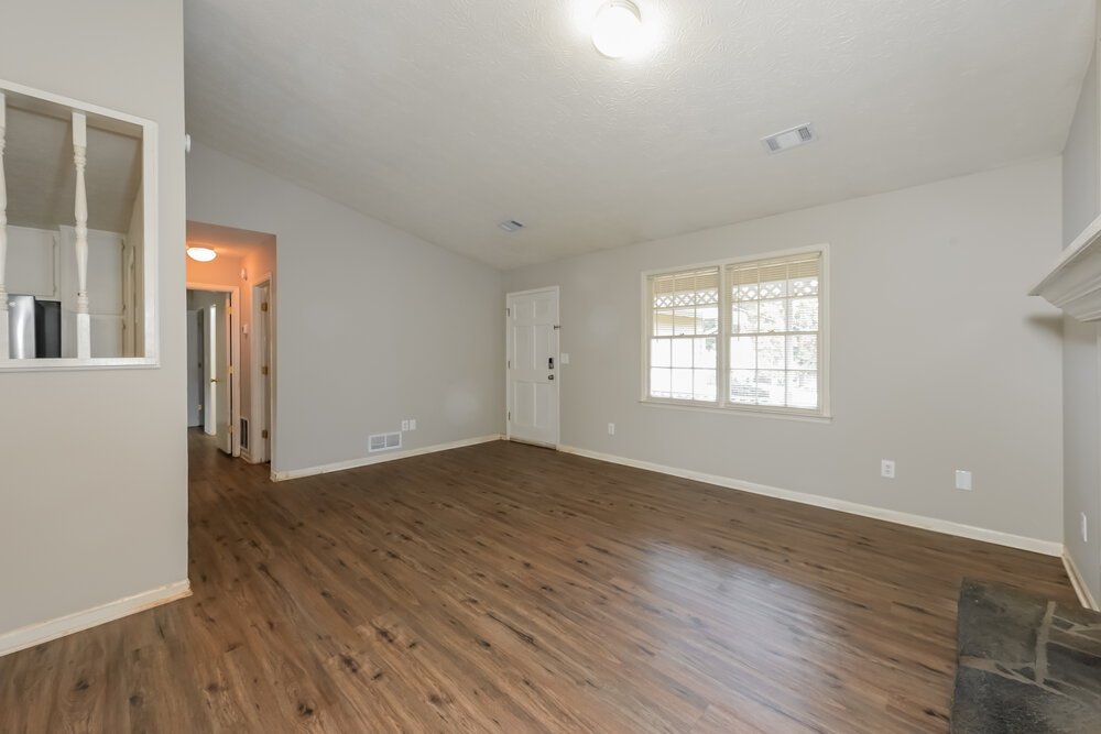 3-Bed Rental on 411 Cindy Drive photo 4