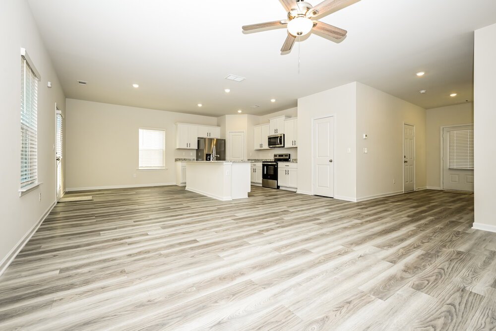 3-Bed Rental on 295 Limestone Cir photo 4