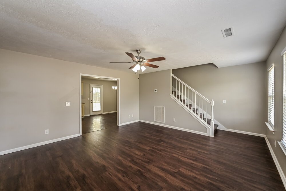 3-Bed Rental on 222 Hermitage Dr photo 4