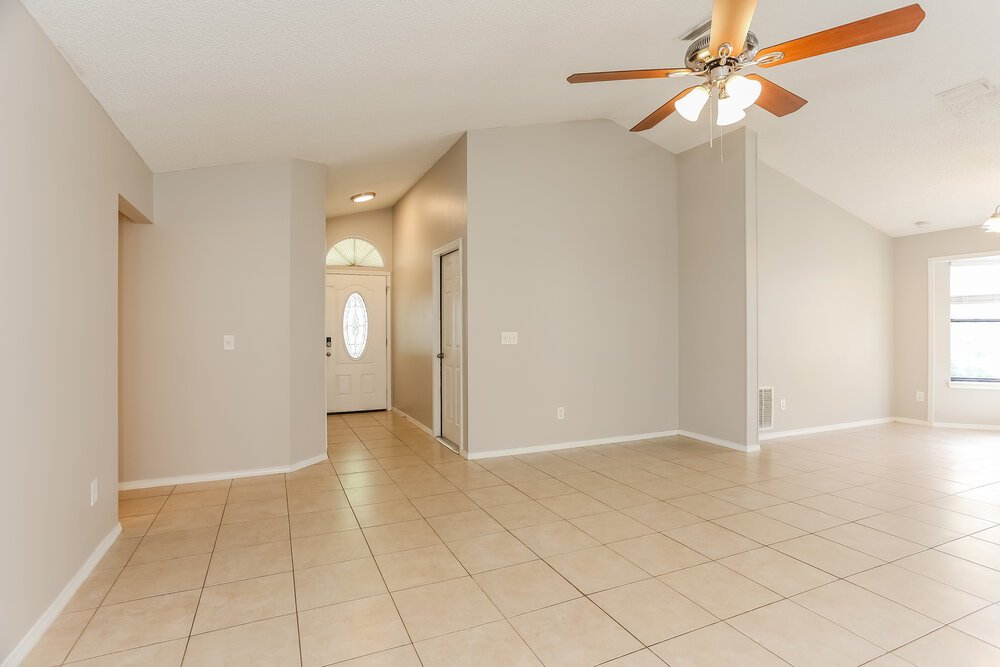 3-Bed Rental on 1266 Bee St photo 4