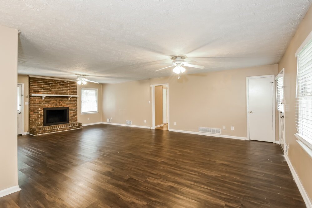 3-Bed Rental on 2906 Elizabeth Lane photo 4