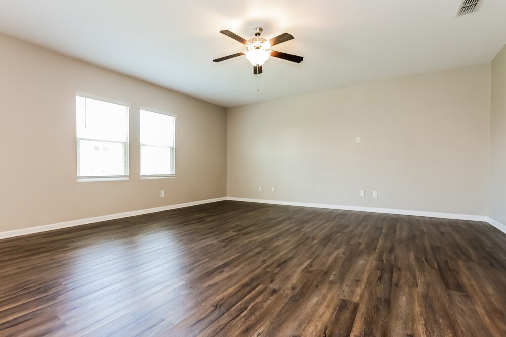 5-Bed Rental on 3740 Newbury Place photo 4
