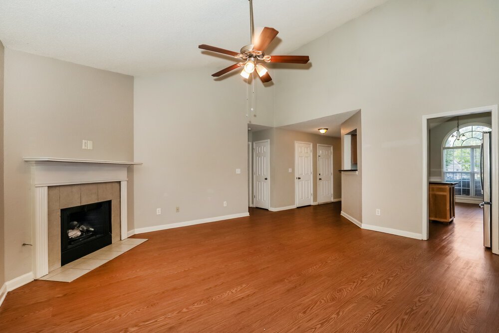 4-Bed Rental on 409 Mazley Drive photo 4