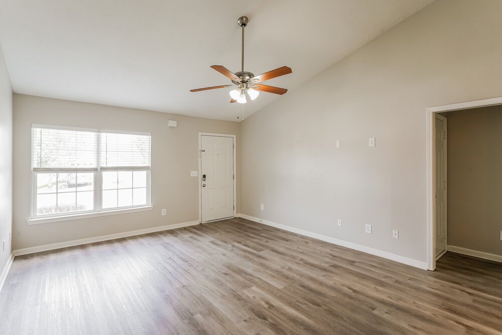 3-Bed Rental on 913 Birchmill Pt photo 4