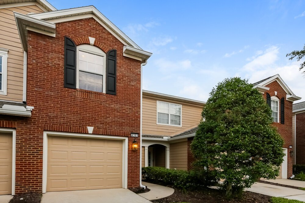3-Bed Rental on 4103 Crownwood Dr photo 4