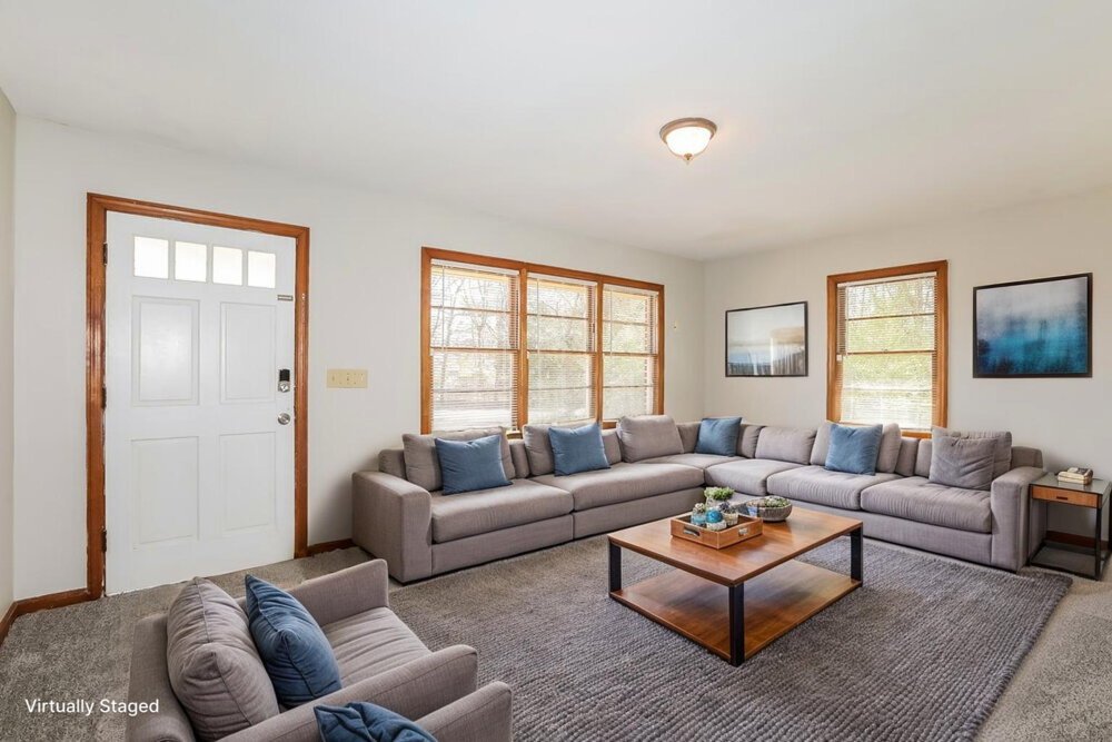 2-Bed Rental on 2147 Camp Circle photo 4