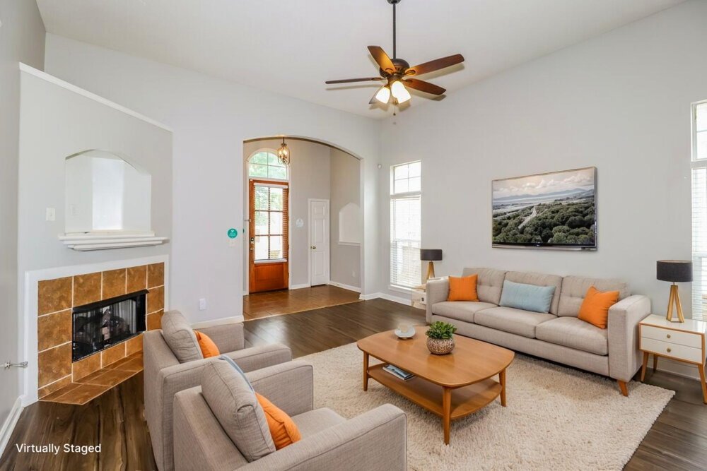 3-Bed Rental on 7575 Glen Creek photo 4