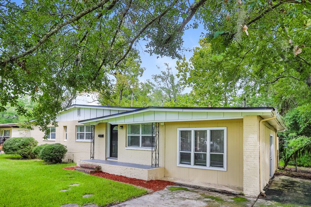 3-Bed Rental on 6511 Burgundy Rd photo 4