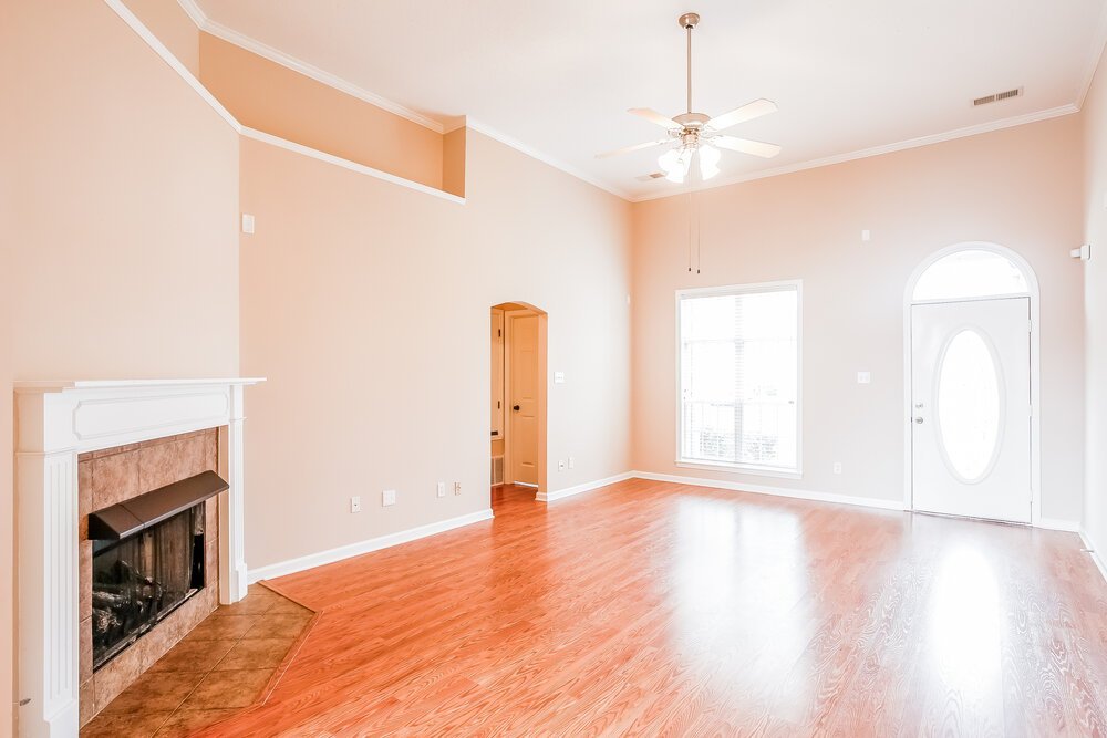 3-Bed Rental on 1112 Averett Ln photo 4