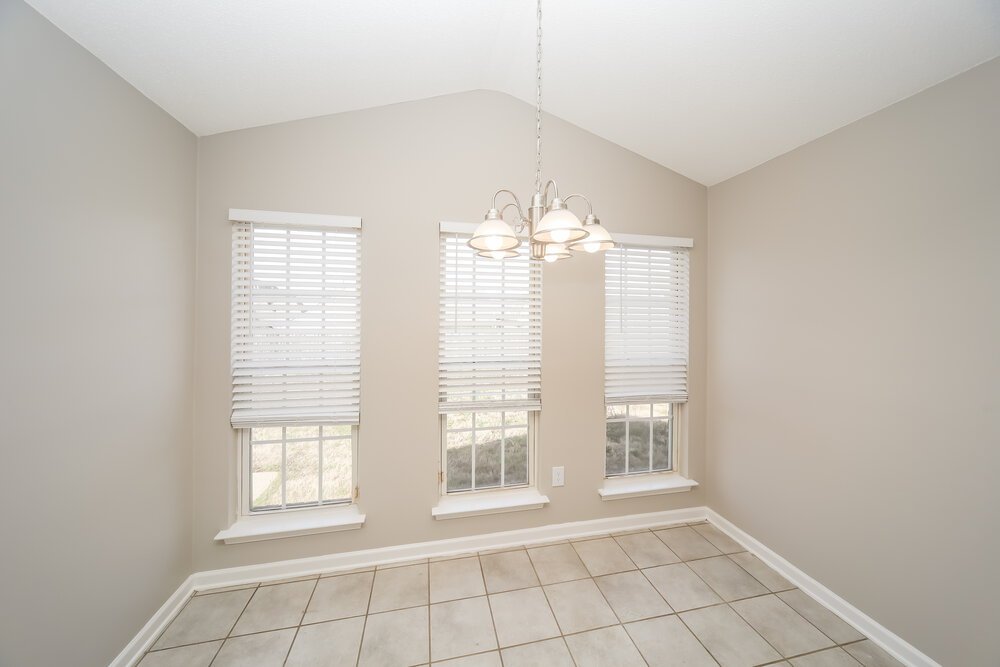 3-Bed Rental on 5683 Antler Trl photo 5