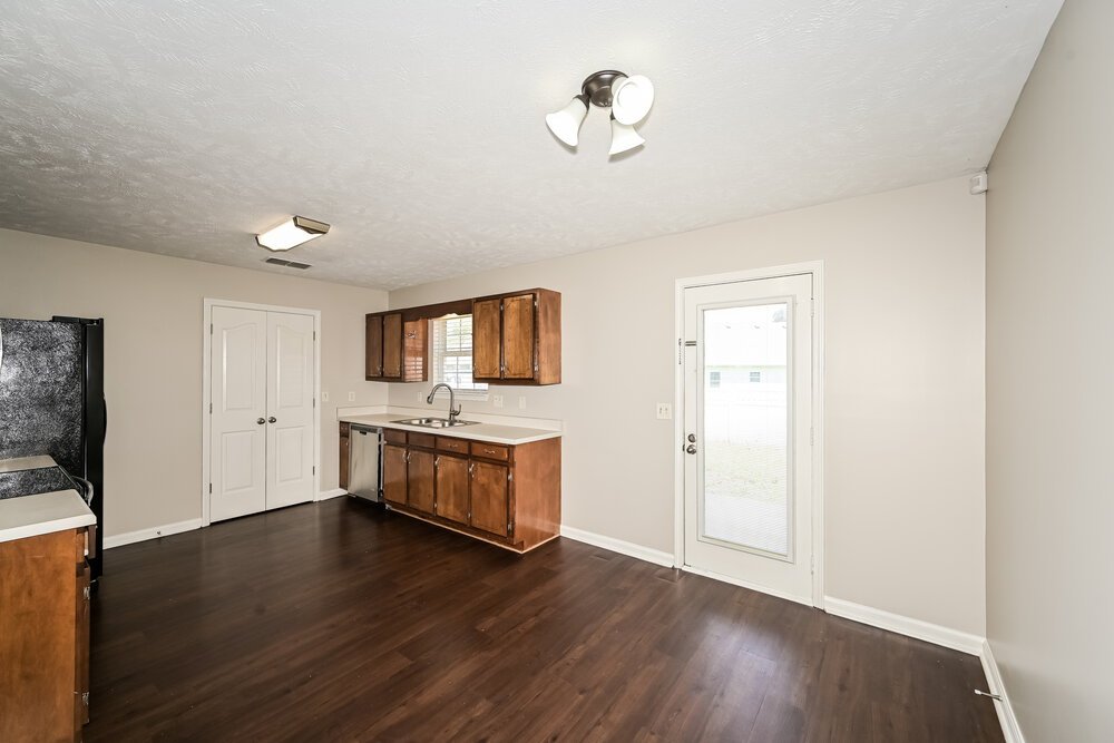 4-Bed Rental on 2834 Wellington Pl photo 5