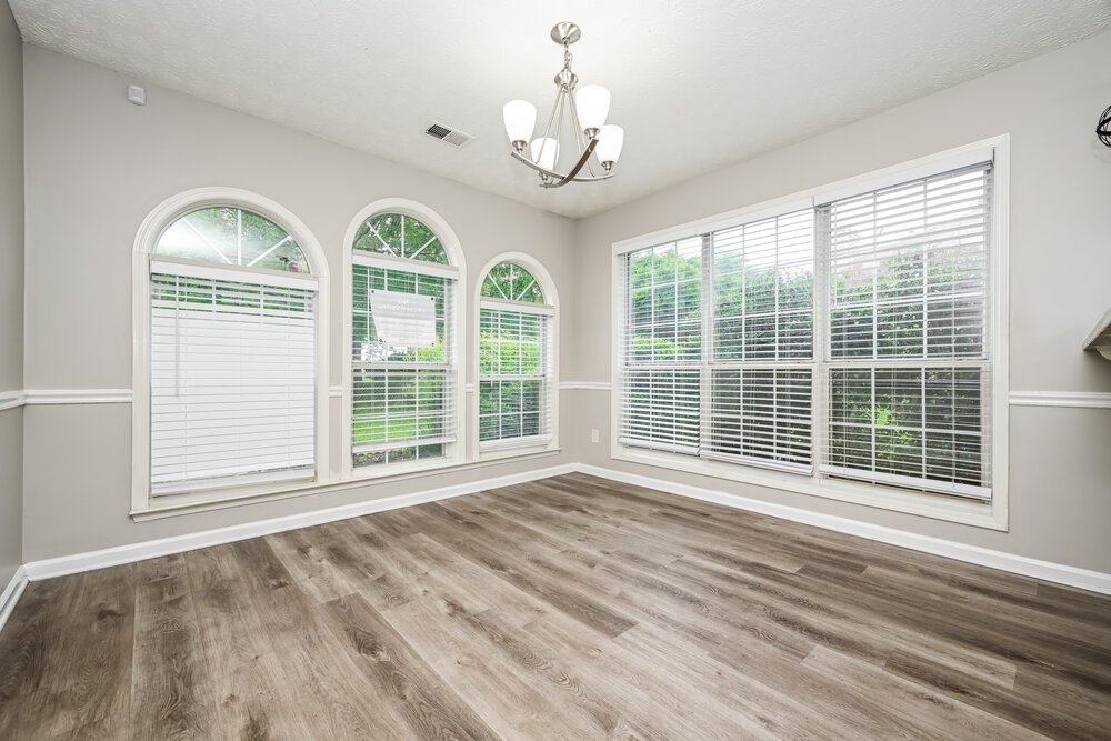 3-Bed Rental on 110 Gingerbread Place photo 5
