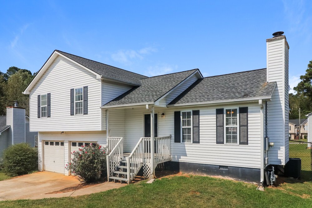 3-Bed Rental on 417 Remington Ct photo 5