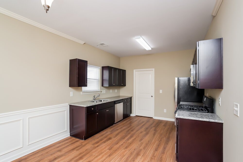 4-Bed Rental on 124 Hillcrest Cir photo 5