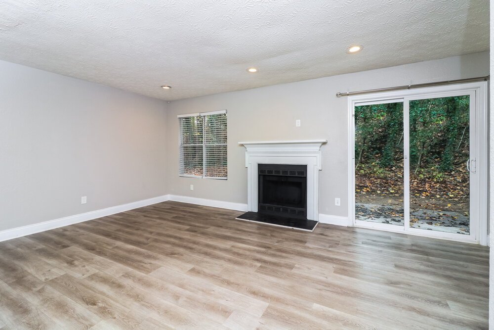 4-Bed Rental on 2959 Sugarcreek Ln photo 5
