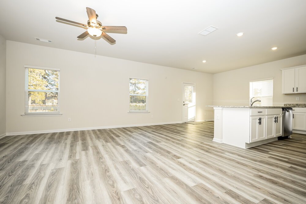 3-Bed Rental on 295 Limestone Cir photo 5