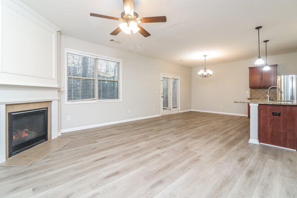 4-Bed Rental on 275 Shaw Dr photo 5