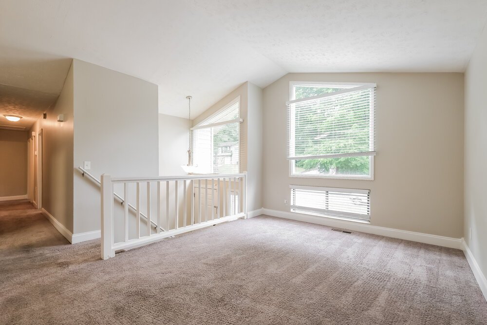 4-Bed Rental on 4910 Brookstone Pkwy photo 5