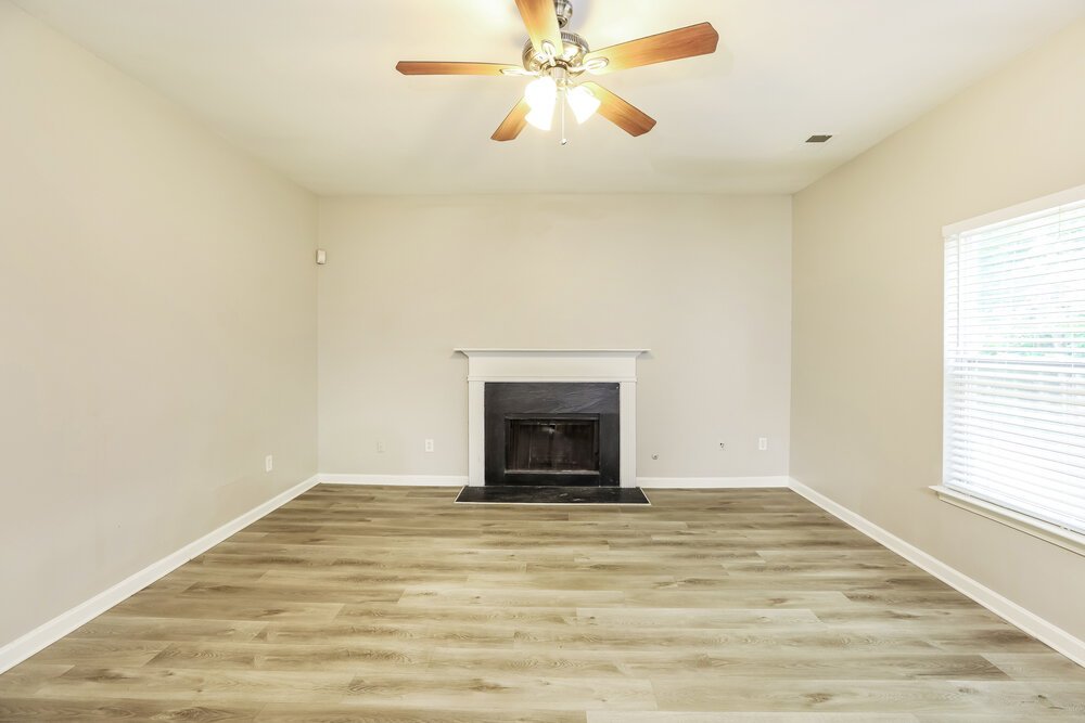 4-Bed Rental on 3112 Berthas Overlook photo 5