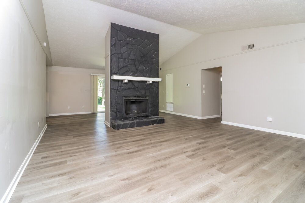 3-Bed Rental on 3000 Owens Meadow photo 5