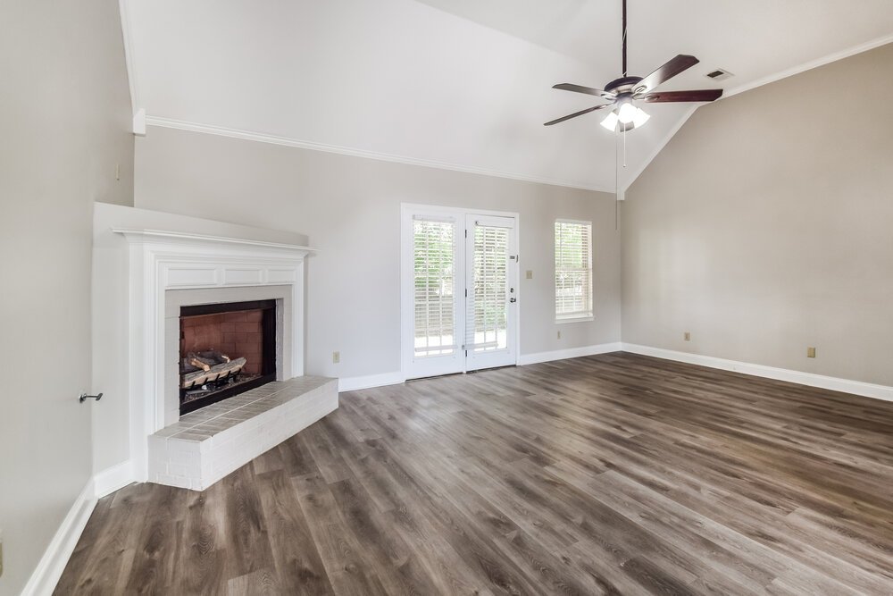 4-Bed Rental on 2346 Kindlewood Dr photo 5