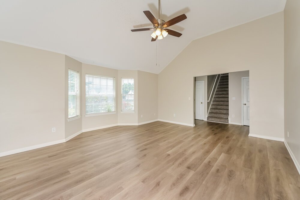 3-Bed Rental on 4710 Millenium View photo 5